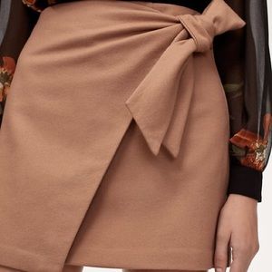 Aritzia wool skirt